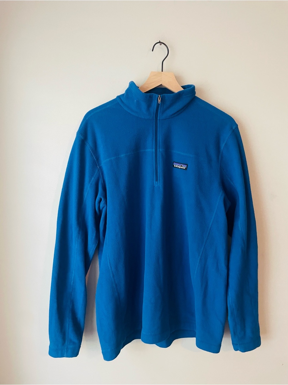 Patagonia Men’s Bright Blue Half-Zip Fleece Pullover